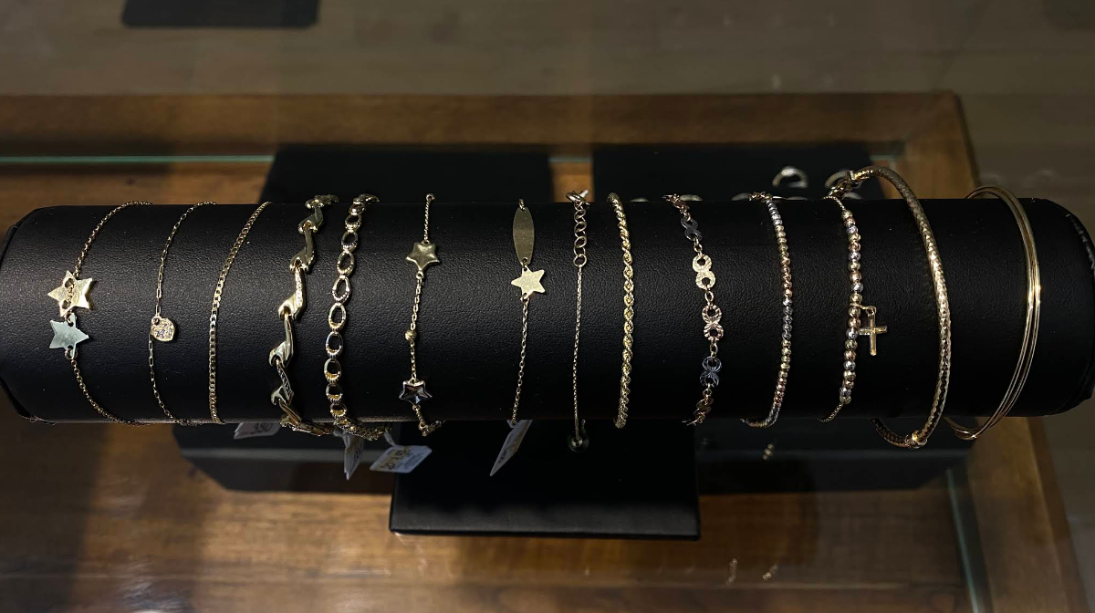 Pierścionek w pudełku